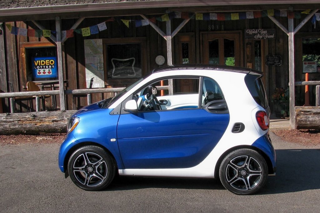 Atjauninātā Smart ForTwo apskats