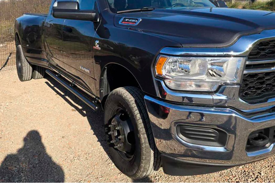 Dodge RAM (DT) 2018– Standarta sānu trubas (2 gab., nerūsējošais tērauds) Foto 2