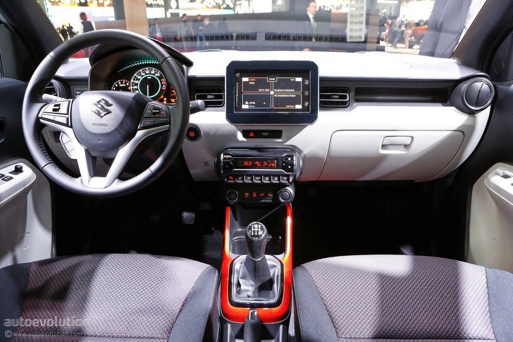 Kompakts hečbeks Suzuki Ignis