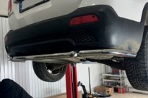 Kia Sorento II XM 2009–2014 Aizmugurējie stūra aizsargloki ar centrālo daļu AK007-3 (2 gab., nerūsējošais tērauds) foto 2