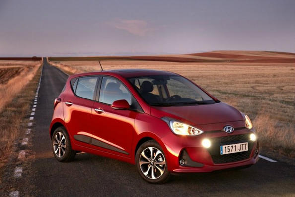 Hyundai i10 piecdurvju hečbeka apskats