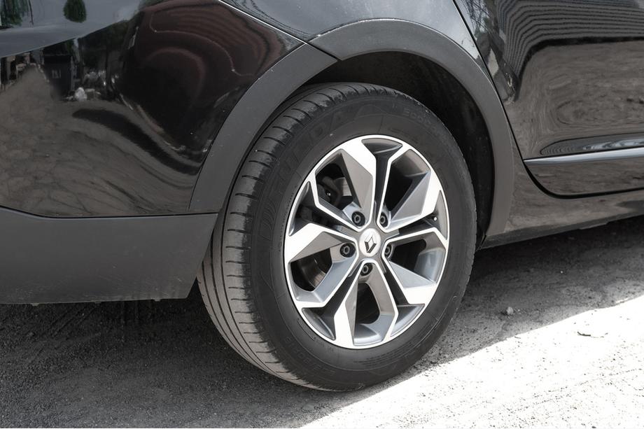 Renault Megane III 2009–2016 Arku uzlikas (8 gab., melnas) SW, ABS plastmasa Foto 11