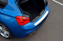 BMW 1. sērija F20/F21 2011–2019 OmsaLine aizmugurējā bufera uzlika (F20, nerūsējošais tērauds) foto 2