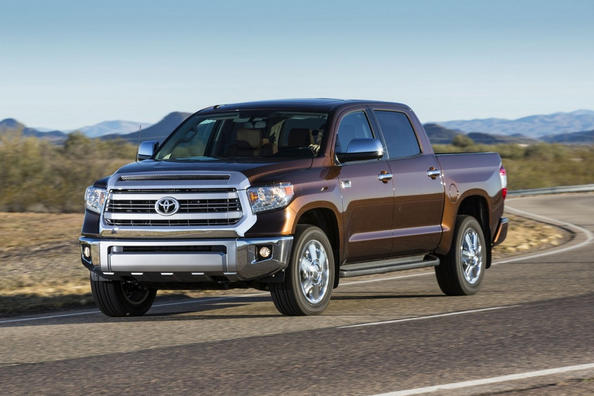 Toyota Tundra pikapa apskats