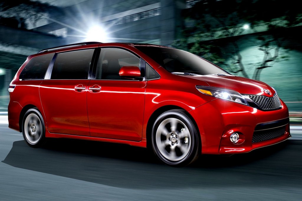 Toyota Sienna minivena apskats