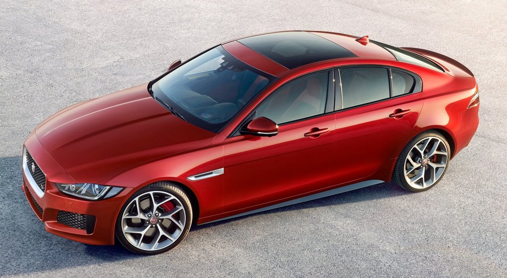 Jaguar XE sedana apskats