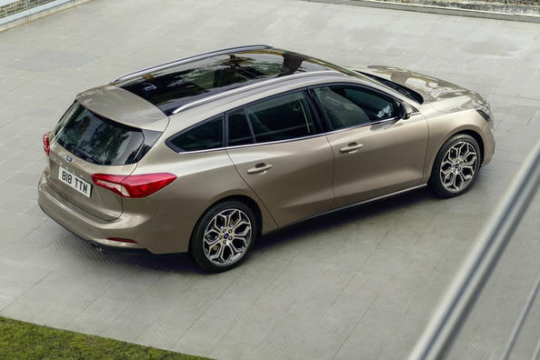 Ceturtās paaudzes Ford Focus SW universālis