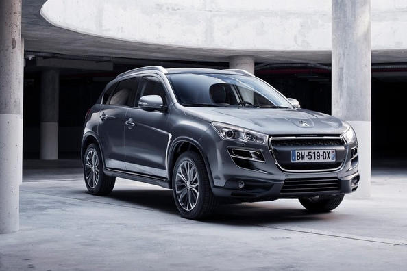 Peugeot 4008 krosovera apskats