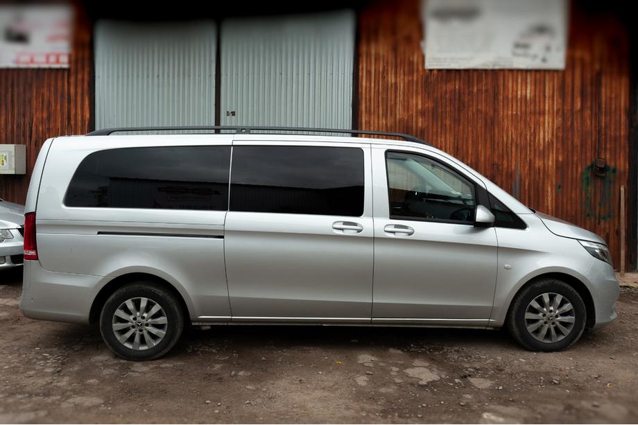 Mercedes Vito/V klase W447 2014– Jumta reliņi melni CAN Original dizains (metāla kājām) Gara riteņu bāze (EXTRALONG) Foto 5