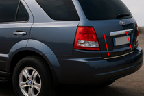 Kia Sorento I BL 2002–2009 Bagāžnieka malas uzlika (nerūsējošā tērauda) OmsaLine – itāļu nerūsējošais tērauds foto 1