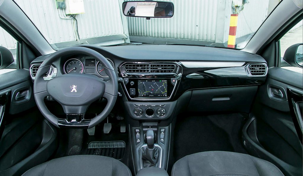 Atjauninātā Peugeot 301 sedana apskats