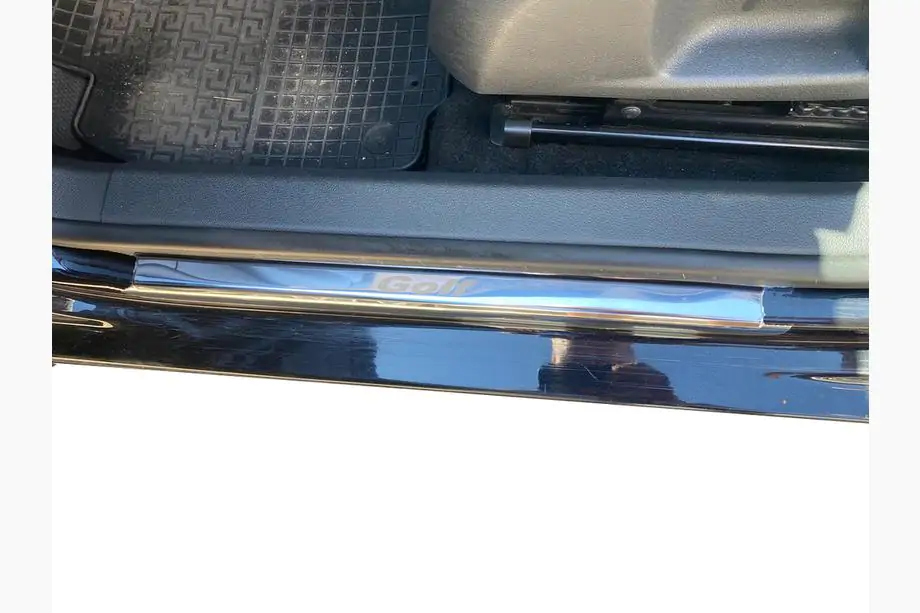 Volkswagen Golf 6 2008–2014 Sliekšņu uzlikas Carmos V1 (nerūsējošais tērauds) Foto 3