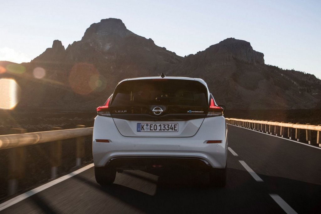 Elektriskais hečbeks Nissan Leaf otrajā paaudzē