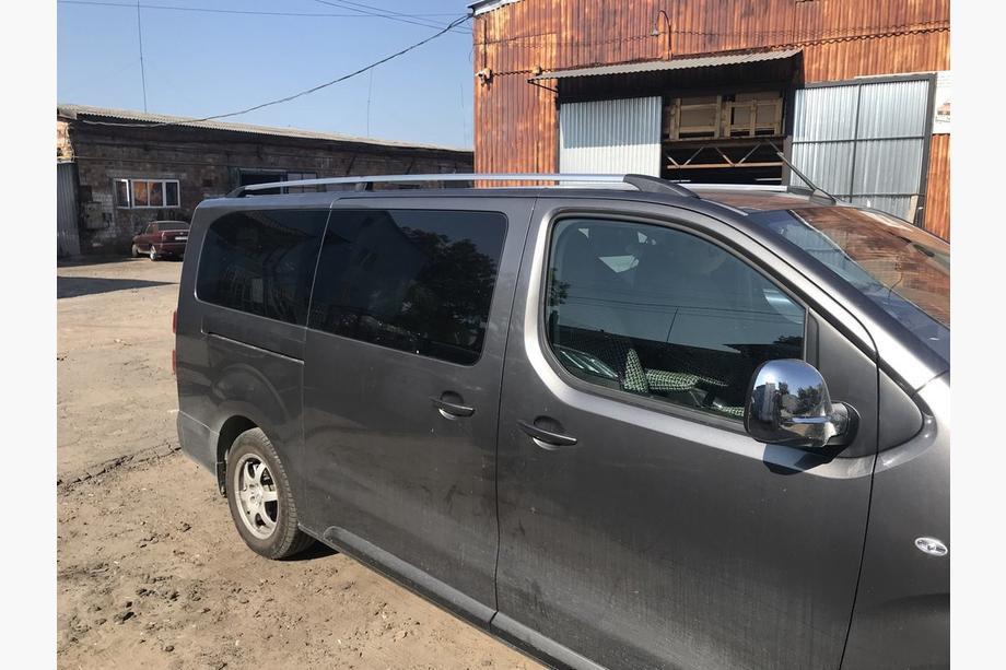Toyota Proace 2016– Hromēti jumta reliņi Vidējā riteņu bāze, plastmasas kāja Foto 2