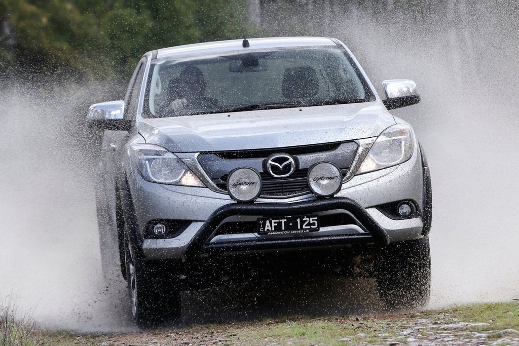 Mazda BT-50 pikapa apskats