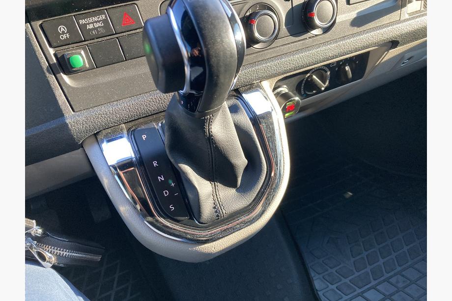 Volkswagen T6 2015–2024 Pārnesumu pārslēga roktura apmale (nerūsējošais tērauds) Image