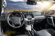 Atjauninātais apvidus auto Toyota Land Cruiser Prado foto 3