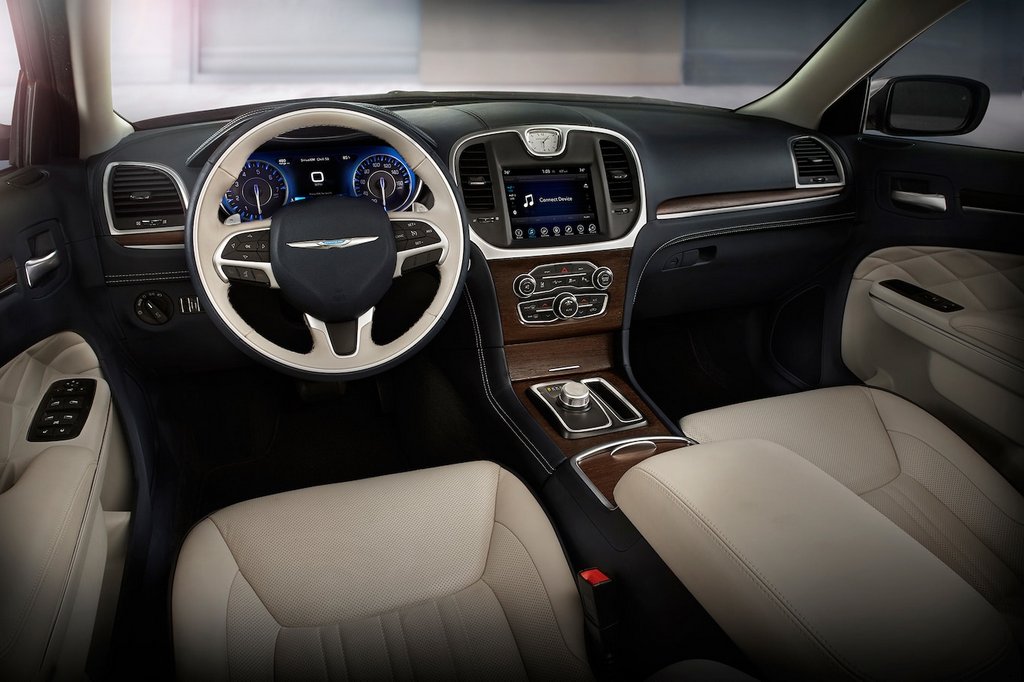 Chrysler 300 otrās paaudzes sedana apskats
