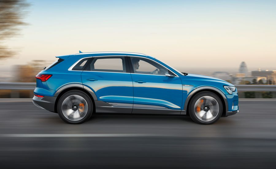 Elektriskais Audi e-tron: jauns Vācijas zīmola krosovers