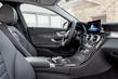 Atjauninātā Mercedes-Benz C-class 4. paaudzes universāļa apskats foto 7