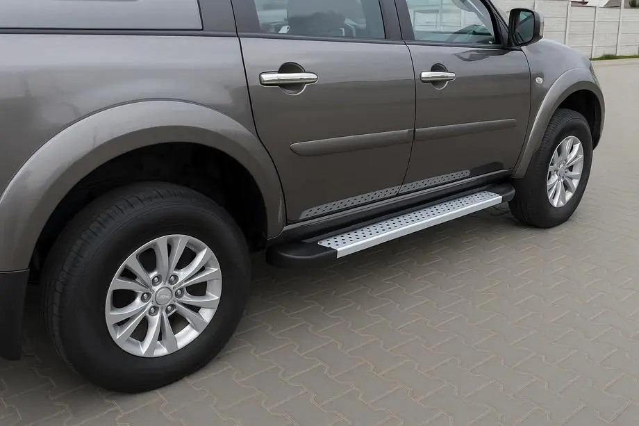 Mitsubishi Pajero Sport 2008–2015 Sānu pakāpieni X5 tipa (2 gab., alumīnijs) Image