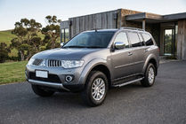 Mitsubishi Pajero Sport 2008–2015 Sānu pakāpieni RedLine V1 (2 gab., alumīnijs) foto 1
