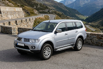 Mitsubishi Pajero Sport 2008–2015 Sānu pakāpieni Rainbow (2 gab., alumīnija) foto 1