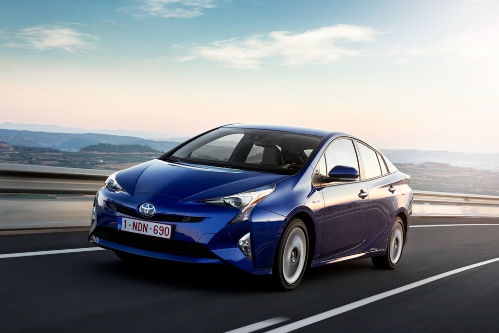 Toyota Prius hibrīdā hečbeka ceturtā paaudze