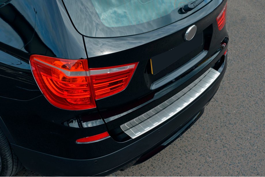 BMW X3 F25 2011–2018 Nerūsējošā tērauda aizmugurējā bampera uzlika OmsaLine (matēta) Image