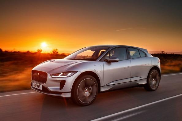 Elektriskais pilnpiedziņas krosovers Jaguar I-Pace