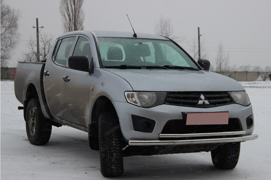 Mitsubishi L200 2006–2015 Priekšējais aizsargstienis ST014 (nerūsējošais tērauds) Ø60/60 mm Foto 3