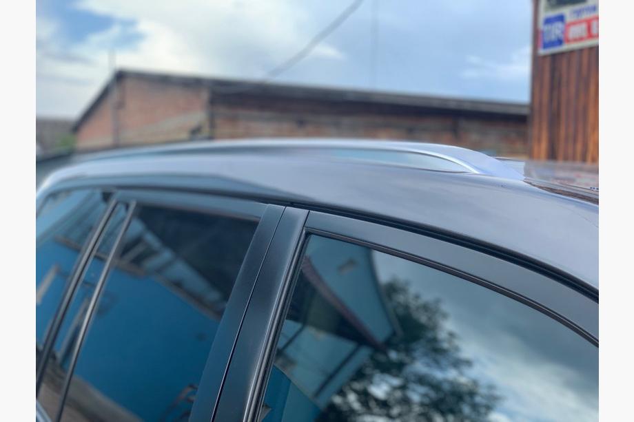 Toyota Land Cruiser 200 2007–2021 Pelēkas jumta reliņi 2008-2015 (Lexus dizains 2018, 2 gab.) Foto 6