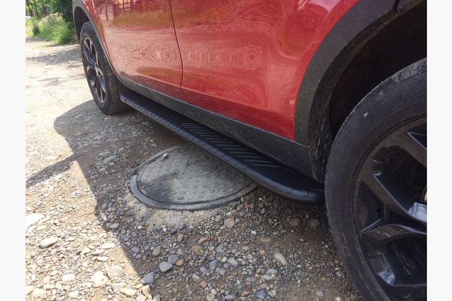 Land Rover Discovery Sport 2014– Sānu sliekšņi Bosphore Black (2 gab., alumīnijs) 2019+ Foto 4