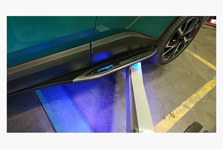 Toyota C-HR 2016–2023 Sānu pakāpieni Original V2 (2 gab., alumīnija) Image
