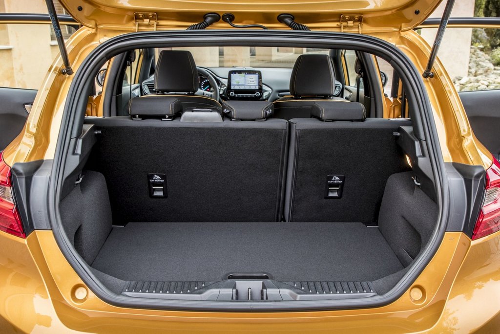 Ford Fiesta Active hečbeka krosovera versijas apskats
