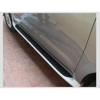Sānu sliekšņi (2 gab.) Toyota Innova 2015– foto 3