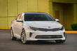 KIA Optima GT uzlādētā sedana apskats foto 1