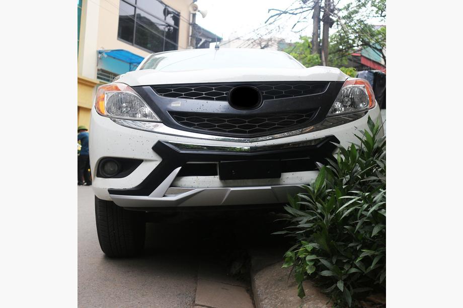 Mazda BT-50 2012– Priekšējie un aizmugurējie lip spoileri V1 Foto 3