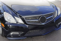 Mercedes E-klase kupeja C207 2010–2017 Priekšējā radiatora reste (2009-2013, Diamond Silver) foto 1