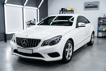 Mercedes E-klase kupeja C207 2010–2017 Priekšējā radiatora reste (2014-2016, GT Panamericana) foto 2