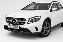 Mercedes GLA X156 2014–2019 Priekšējā radiatora reste Diamond Silver (2017-2019) foto 1