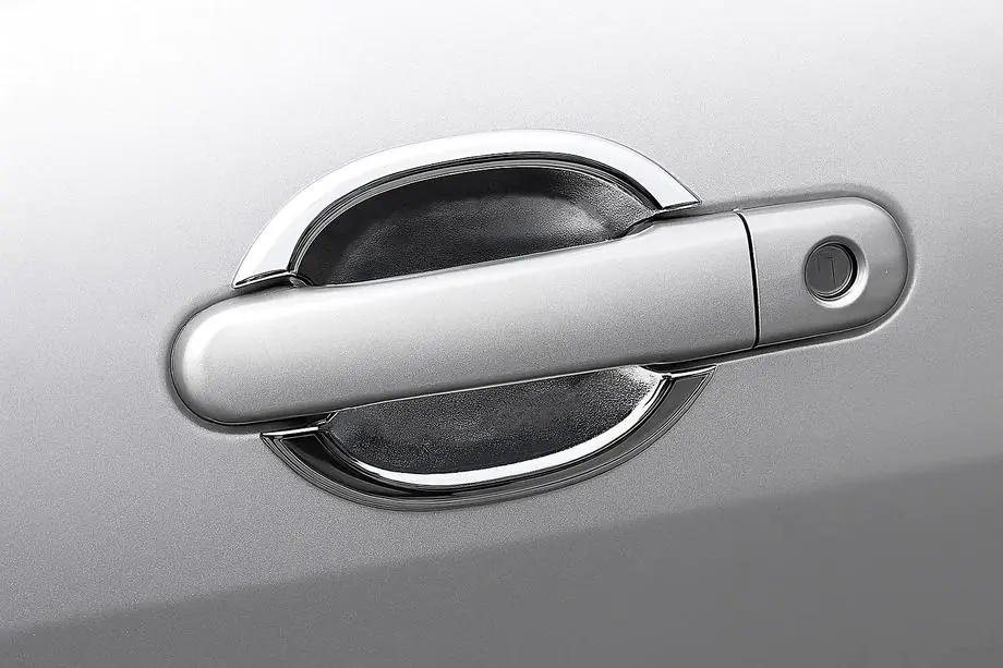 Nissan Tiida 2004–2011 Durvju rokturu iedobes uzlikas (4 gab., plastmasa) Image