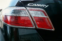 Toyota Camry 2006–2011 Aizmugurējo lukturu uzlikas (2 gab., plastmasa) foto 3