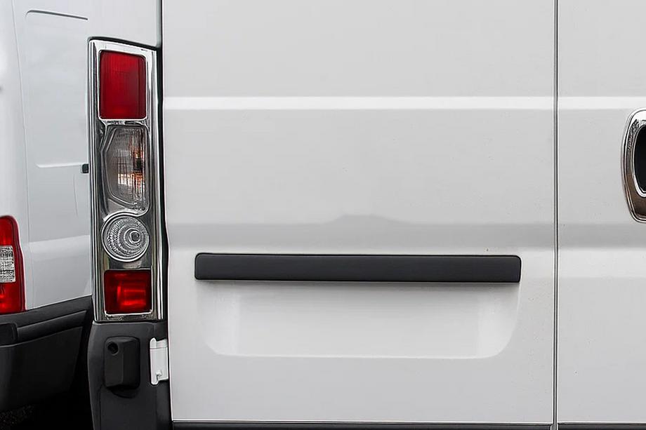 Fiat Ducato 2006–2025 Hromēti aizmugurējo lukturu uzlikas, taisnas (2006-2014, 2 gab., nerūsējošais tērauds) Image