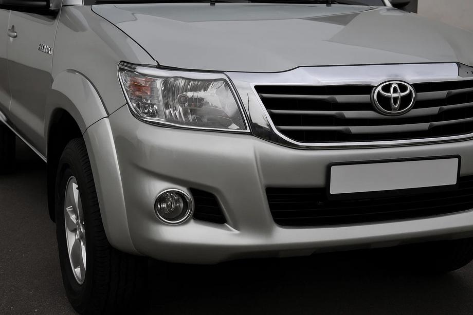 Toyota Hilux 2006–2015 Hromētas lukturu uzlikas (2 gab., plastmasa) Image