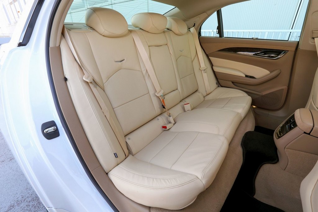 Trešās paaudzes Cadillac CTS sedana apskats
