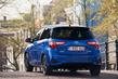Toyota Yaris Hybrid hečbeka hibrīdās versijas apskats foto 10