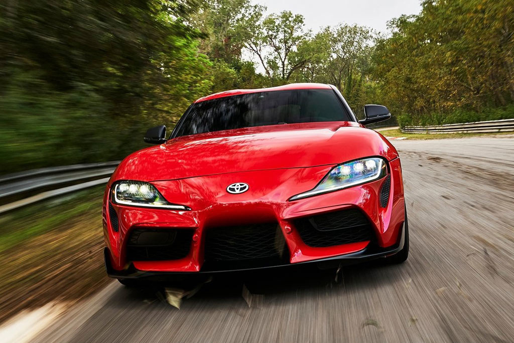 Toyota GR Supra: atdzimusi leģendāra modeļa atgriešanās