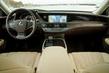 Piektās paaudzes Lexus LS sedana apskats foto 5