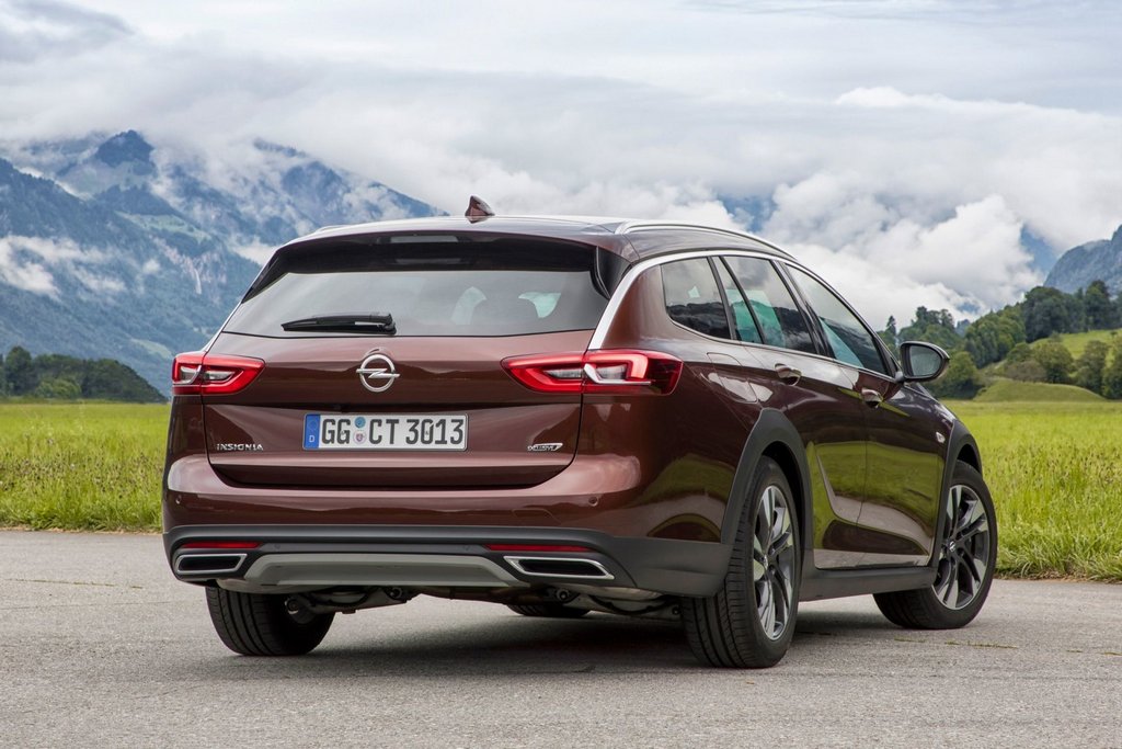 Paaugstinātas caurgājamības universālis Opel Insignia Country Tourer